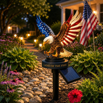 🔥Solar Eagle Garden Light – A Glowing Tribute to American Freedom(📦Buy 2 Free Shipping)