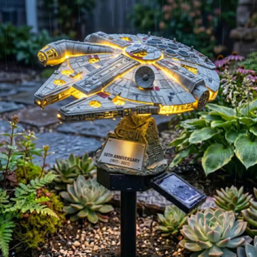 🚀 60th Anniversary Enterprise Solar Garden Light – Starship Outdoor Garden Decor 🪐